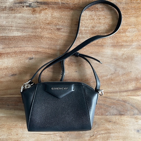 Givenchy Nano Antigona Black - Picture 2 of 6